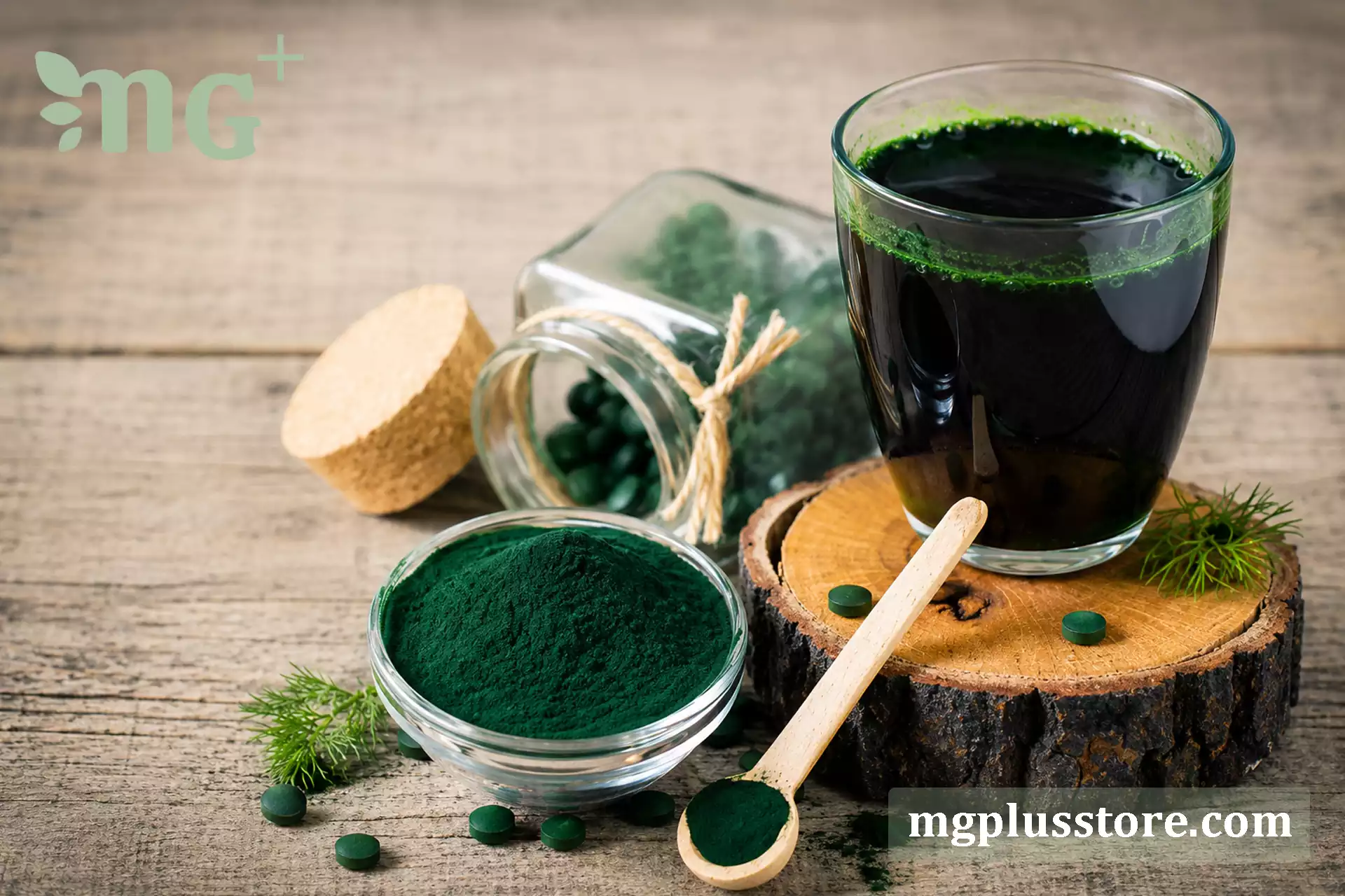 مقایسه تخصصی مکمل کلروفیل مایع و جلبک اسپیرولینا برای انتخاب هوشمندانه